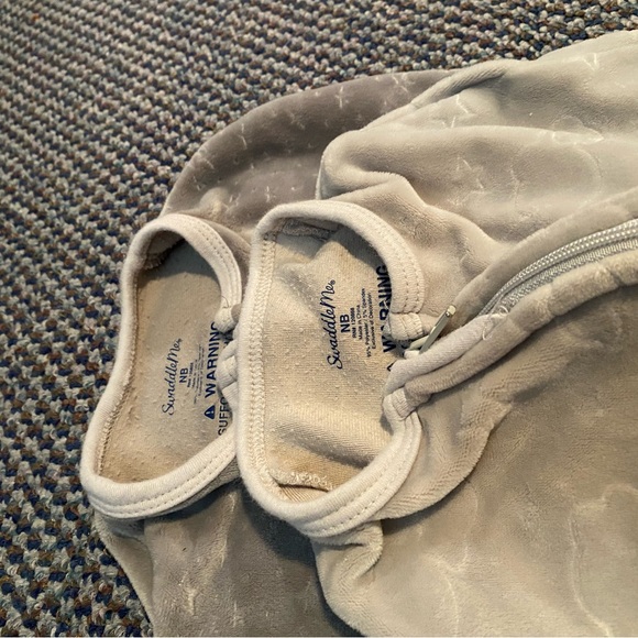 Swaddle me pod. 2 zip compression swaddle cozy soft velboa. Stage 1 newborn. - Picture 7 of 8